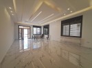 Ground floor apartment with terrace for sale in Khalda 210m