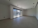 First Floor Apartment for Sale in Abdoun 285m