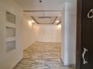 شقة طابق أرضي مع حديقة للبيع في الرابية، بمساحة بناء 227 م
