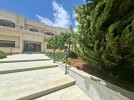 فيلا مستقلة للبيع في شارع المطار بمساحة ارض 1350م