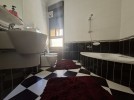 فيلا مستقلة للبيع في شارع المطار بمساحة ارض 1350م