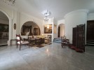 فيلا مستقلة للبيع في شارع المطار بمساحة ارض 1350م