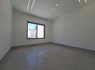 First floor for sale in Hjar Al-Nawabelseh, area of 210m