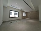 First floor for sale in Hjar Al-Nawabelseh, area of 210m