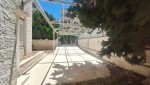 عمارة سكنية للبيع في الكرسي مكونة من 4 شقق طابقية