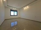 Apartment for sale in Marj El Hamam, with a building area of 190m