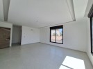 Attached villa for sale in Al Salt with a building area of 500 m