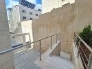 شقة مع ترس دوبلكس للبيع في دير غبار بمساحة بناء 316م