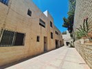 فيلا مستقلة للبيع في ام السماق بمساحة ارض 1339م