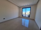 Flat roof apartment with terrace for sale in Abdoun