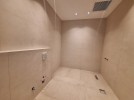 شقة ارضية دوبلكس مع حديقة للبيع في عبدون بمساحة بناء إجمالية 412م