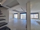 Duplex apartment with roof and terrace for sale in Khalda 225m