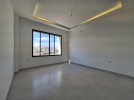 Duplex apartment with roof and terrace for sale in Khalda 254m