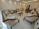 شقة طابق اول للبيع في قرية النخيل بمساحة بناء 244م